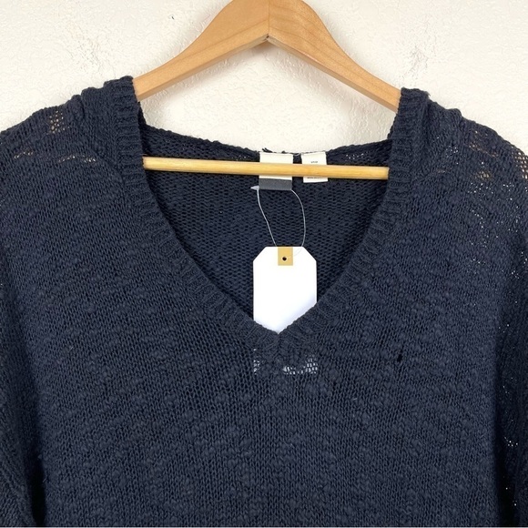 Roxy Black Knit Long Sleeve Hooded Pullover Sweater Size Small Women - Picture 2 of 11